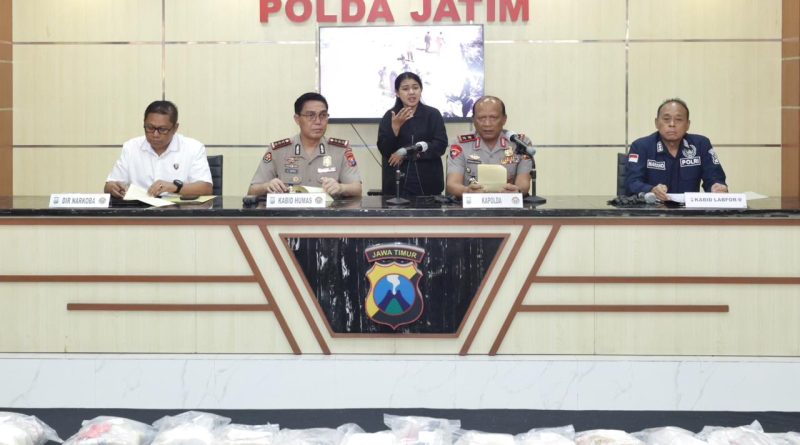 Polda Jatim Lakukan Uji Laboratoris Terkait Temuan Diduga Narkotika 27,83 Kg di Pesisir Giligenting Sumenep