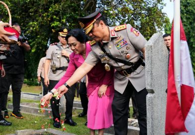 Menghormati Jasa, Melanjutkan Pengabdian: Wakapolri Pimpin Ziarah Nasional Menjelang Hari Bhayangkara ke-80