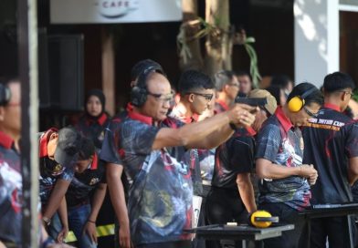 Buka Lomba Menembak Kapolda Jatim Cup 2026, Irjen Pol Nanang Avianto Tekankan Profesionalisme Penggunaan Senjata Api