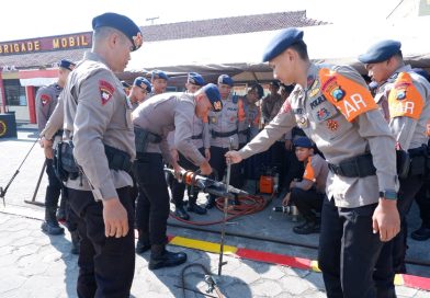 Brimob Polda Jatim Siagakan Personel dan Alsus SAR Antisipasi Karhutla
