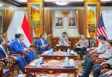 Kapolri Terima Audiensi Direktur FBI, Perkuat Kerja Sama Penanggulangan Kejahatan Transnasional